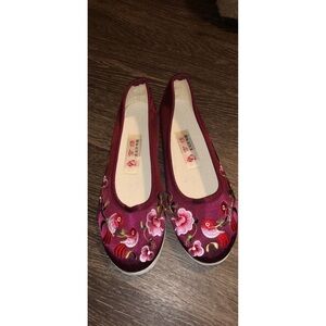 Chinese embroidery ballet flat size 7